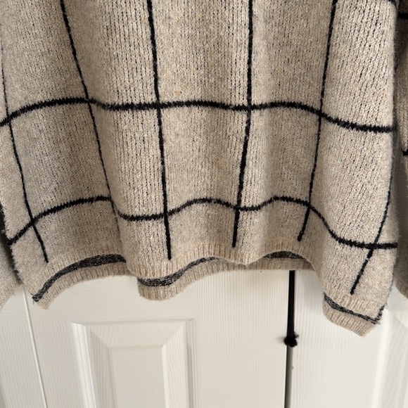 Madewell Women's Windowpane Turtleneck Sweater Grey/Off-White/Black - Size M - Picture 4 of 8